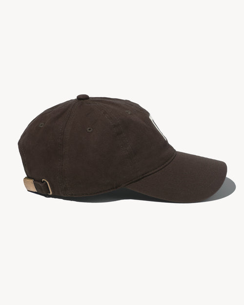 BASEBALL HAT IN BROWN