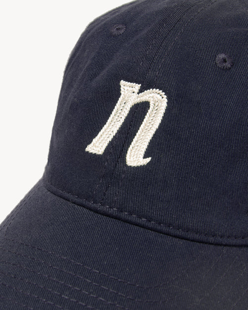 BASEBALL HAT IN NAVY