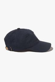 BASEBALL HAT IN NAVY
