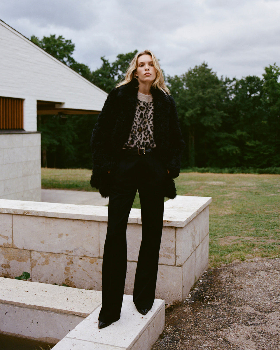 JOSIE SHEARLING COAT IN BLACK