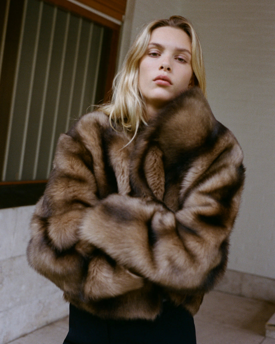 ELAN SHEARLING JACKET IN CAMEL/BROWN