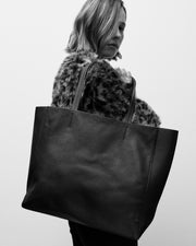 MEDIUM KEITH BAG IN BLACK