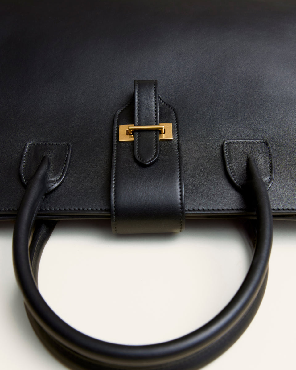 LOU BAG IN BLACK