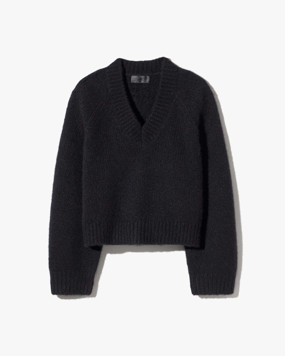 ISLEY SWEATER IN BLACK