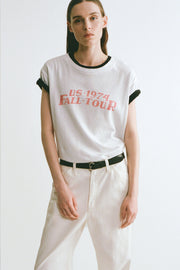 BRADY TEE IN WHITE/RED PRINT