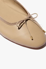 LEATHER BALLET FLAT IN SAND