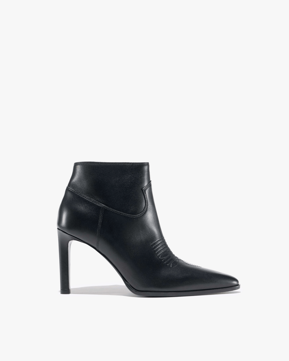LUCINDA BOOT IN BLACK