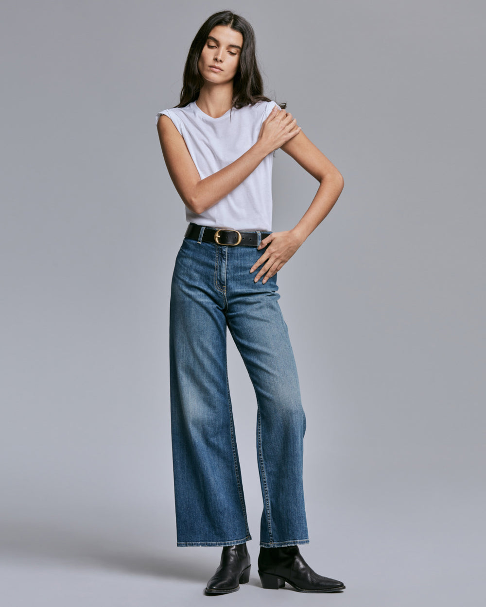 MEGAN JEAN IN CLASSIC WASH