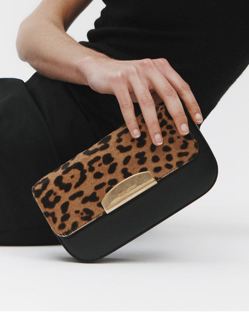 LE MIA CHAIN BAG IN LEOPARD PRINT