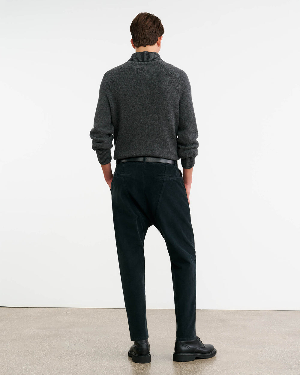 LANDAL CASHMERE SWEATER – Nili Lotan LANDAL CASHMERE SWEATER – Nili Lotan