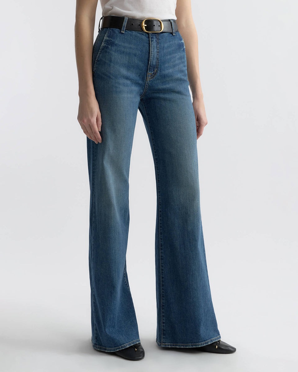 ANNA JEAN IN CLASSIC WASH