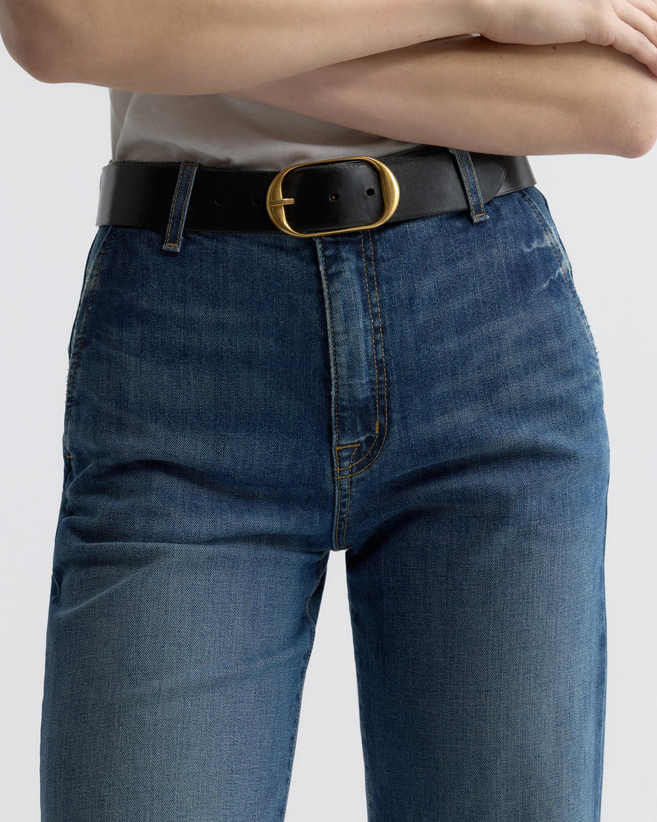 ANNA JEAN IN CLASSIC WASH