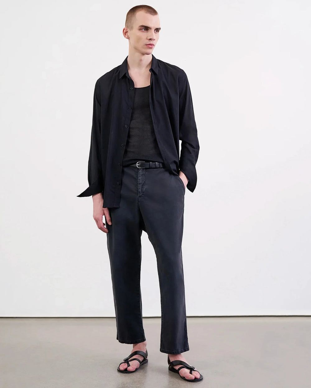 VITUS SHIRT IN BLACK