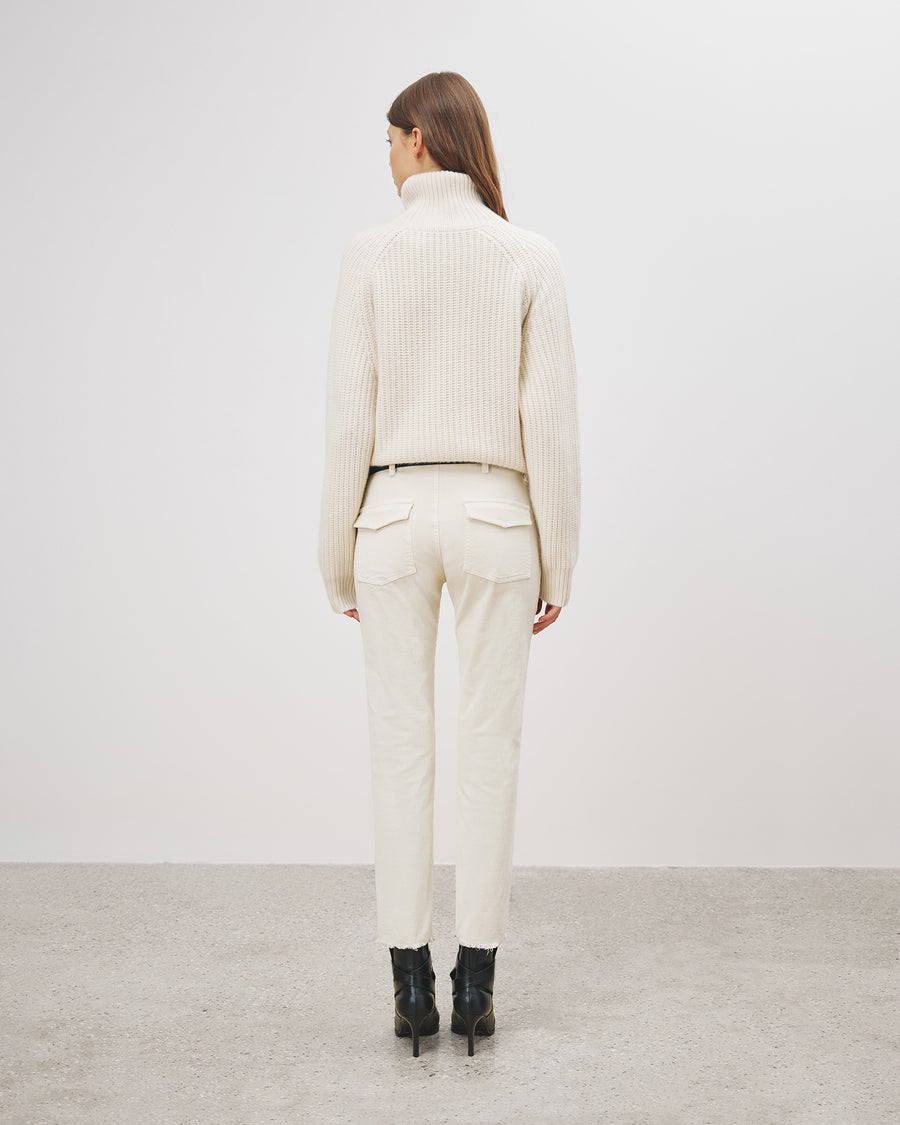 WINTER WHITE