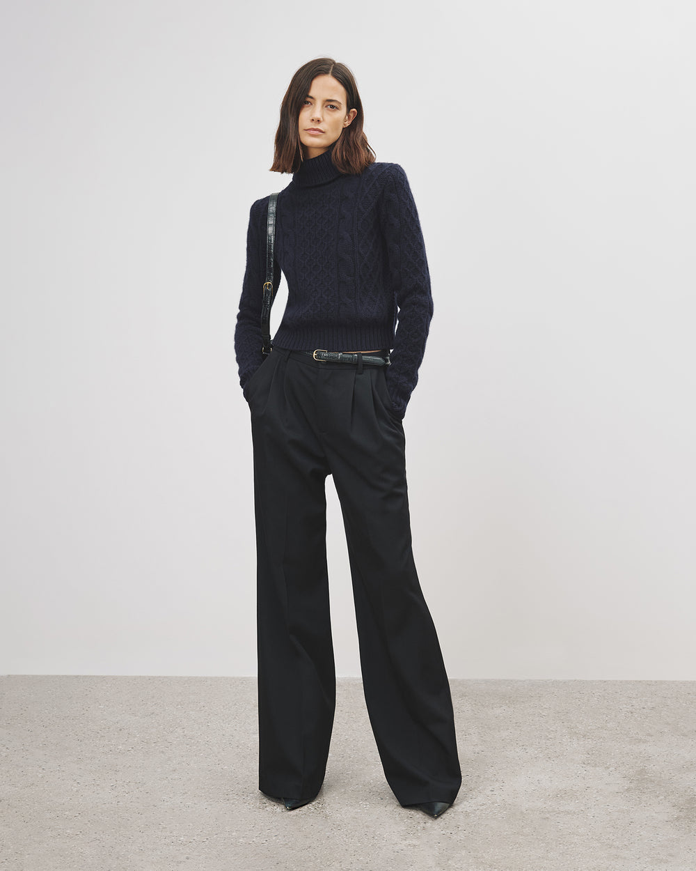 ANDRINA SWEATER IN DARK NAVY
