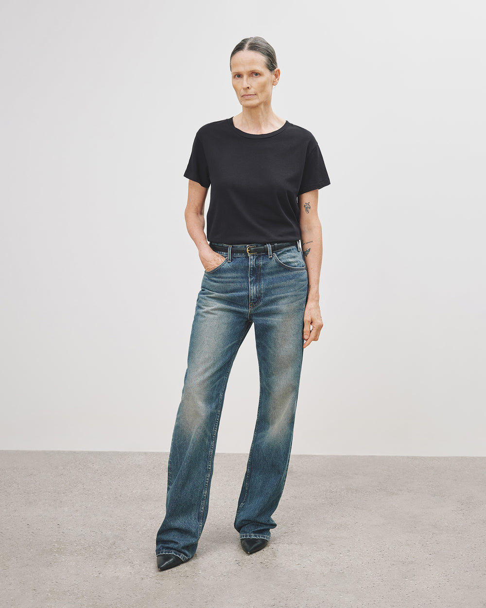 BRADY TEE IN DARK NAVY