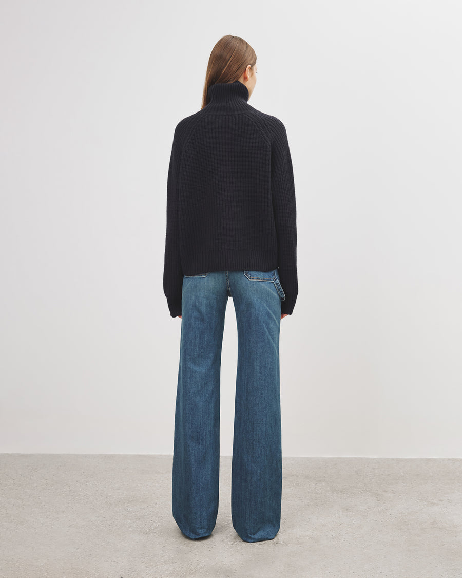 DARK NAVY