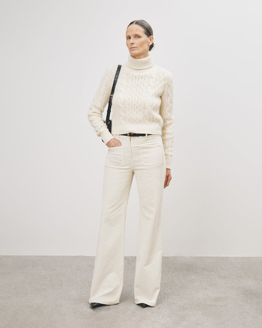 WINTER WHITE