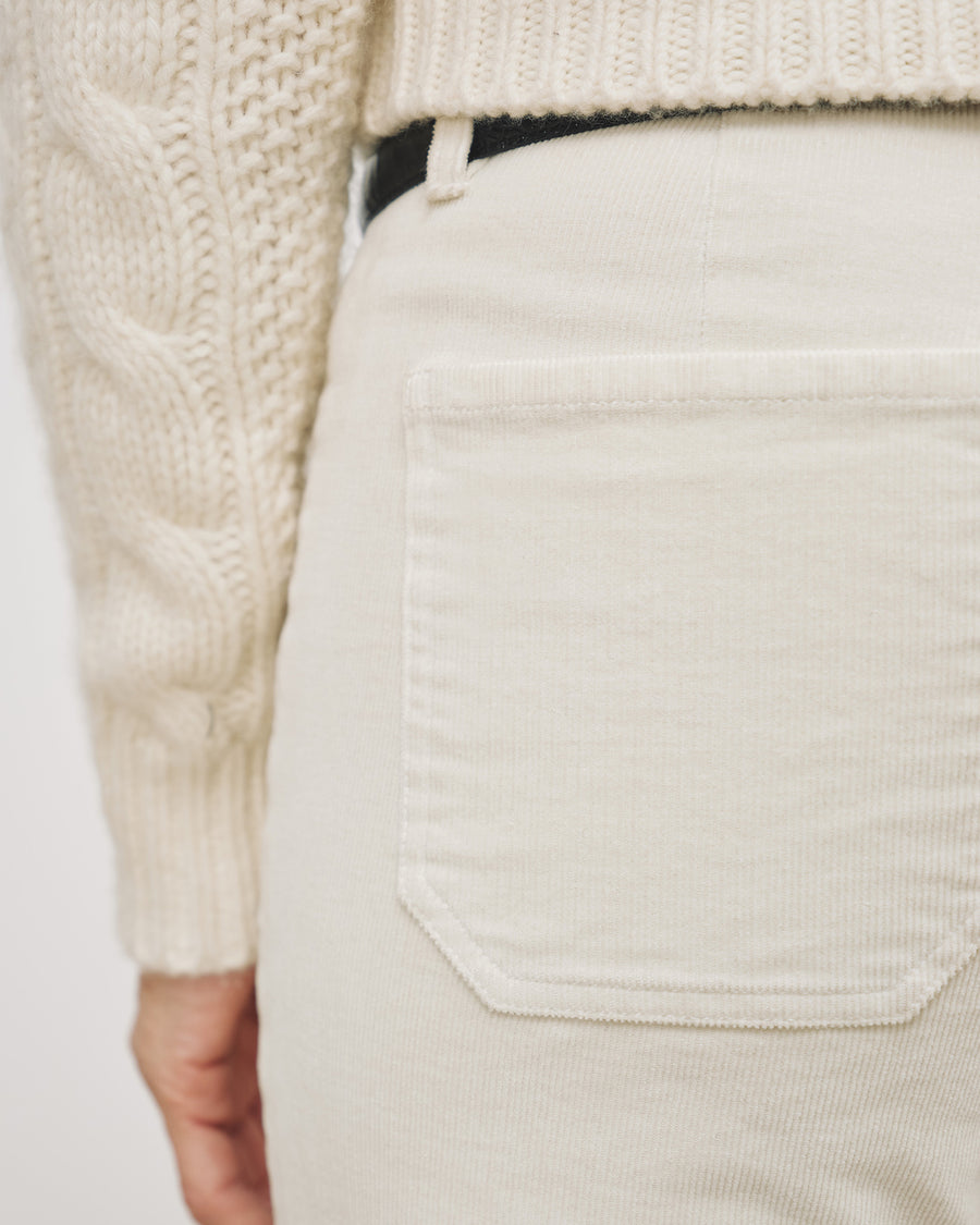 WINTER WHITE
