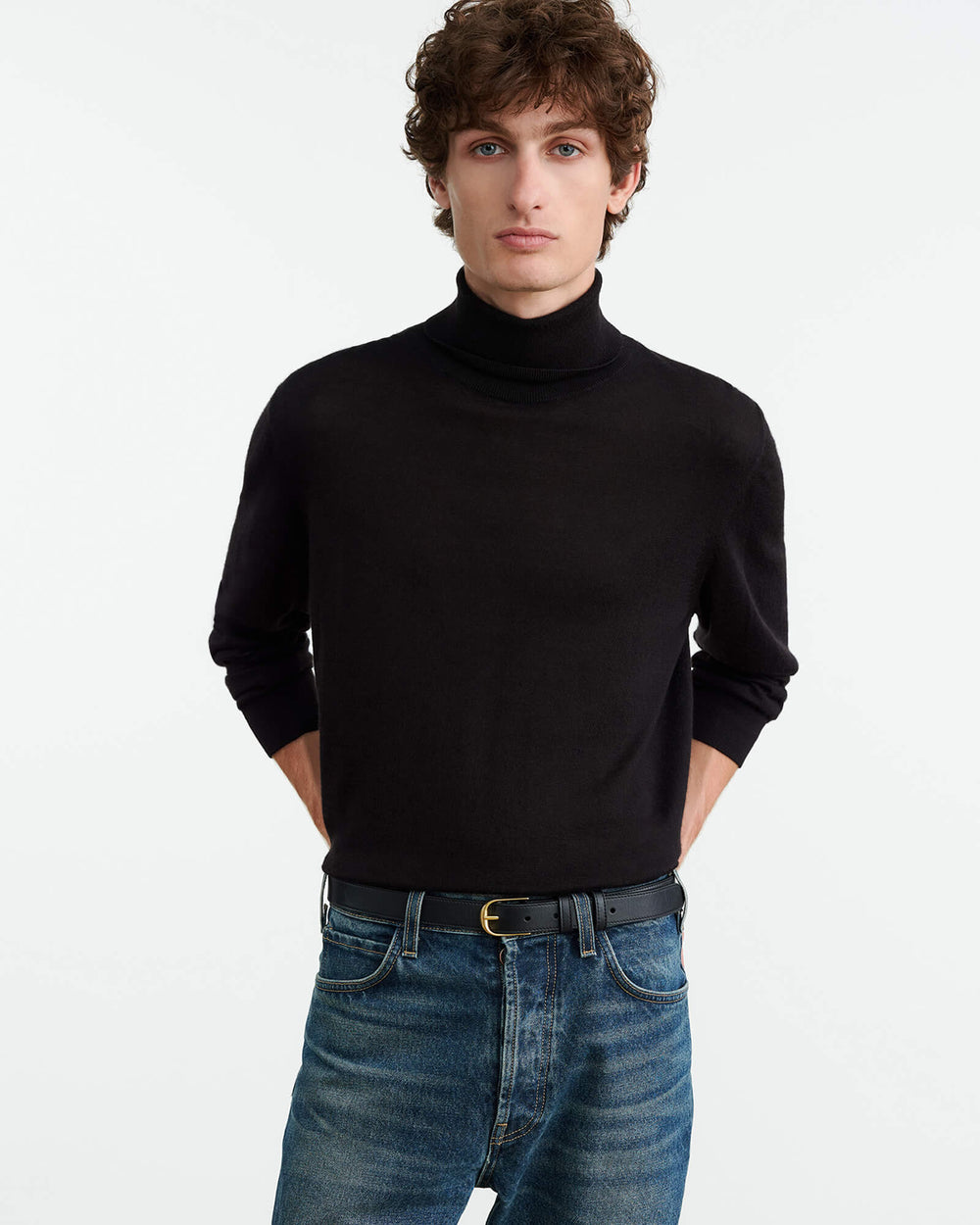 ASHER SWEATER IN BLACK