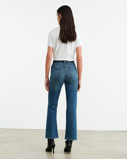 BOOT CUT JEAN IN CLASSIC WASH