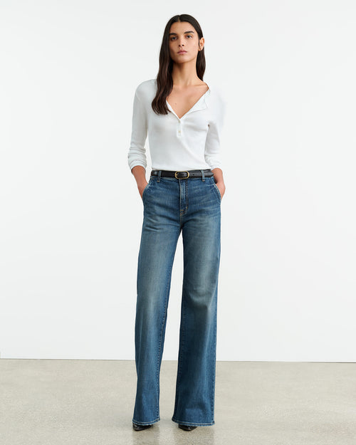 ANNA JEAN IN CLASSIC WASH