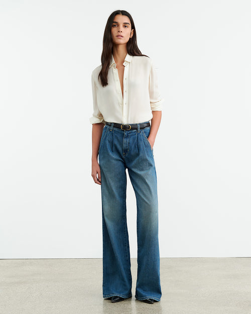 FLORA JEAN IN CLASSIC WASH