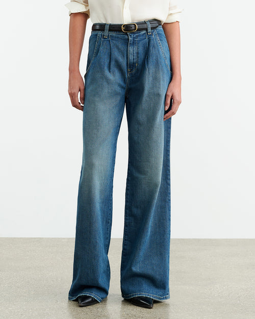 FLORA JEAN IN CLASSIC WASH