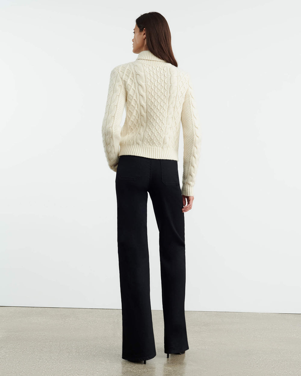 ANDRINA SWEATER IN IVORY