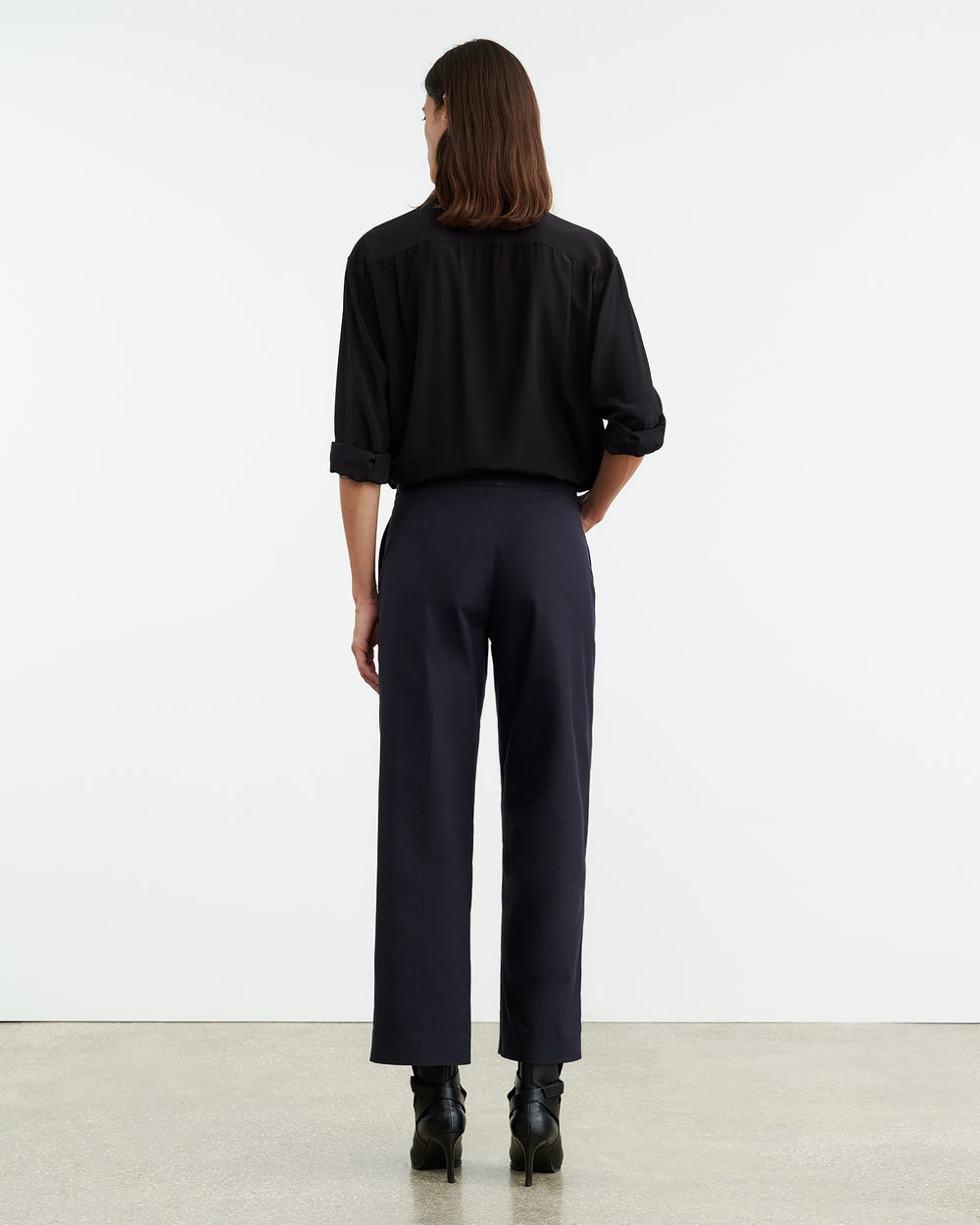 NOHAN PANT IN MIDNIGHT