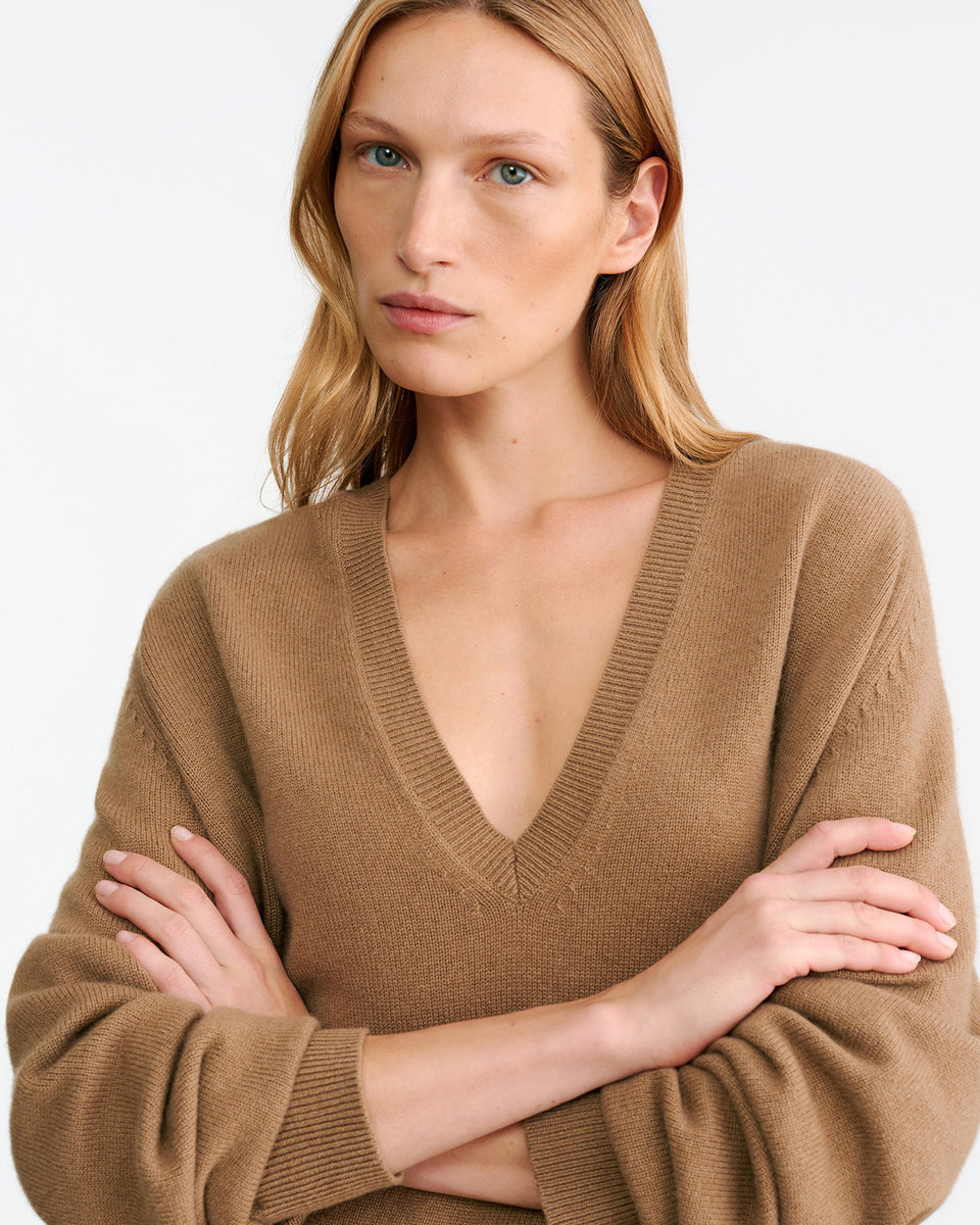 FERON CASHMERE SWEATER IN TAN