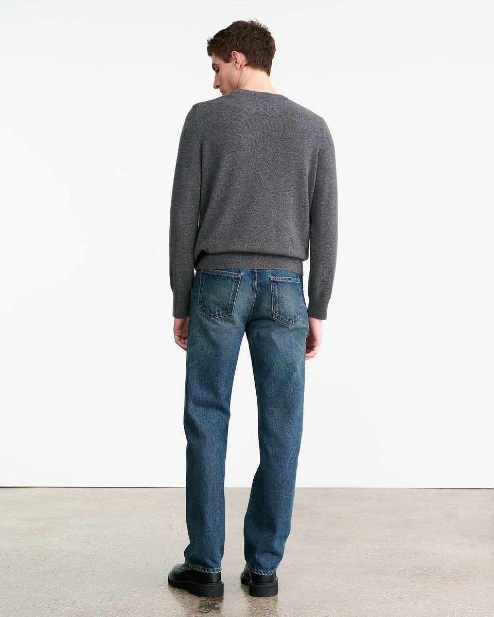 JULIUS CASHMERE SWEATER IN GREY MELANGE