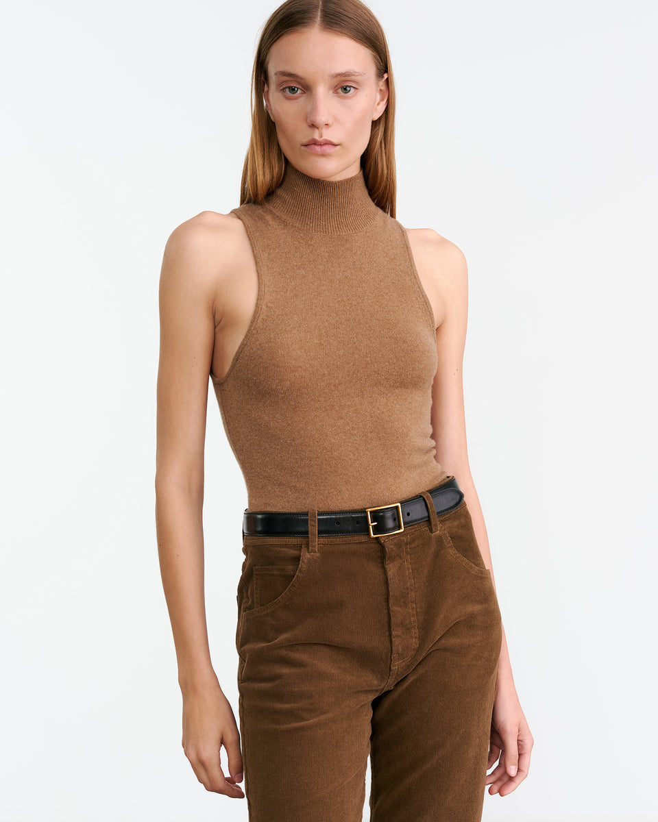 HANSEN SWEATER TANK IN BARLEY