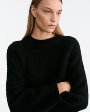 TOMASO CASHMERE SWEATER IN BLACK