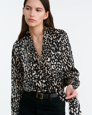 JANESE SILK BLOUSE IN LARGE BLACK CHEETAH PRINT