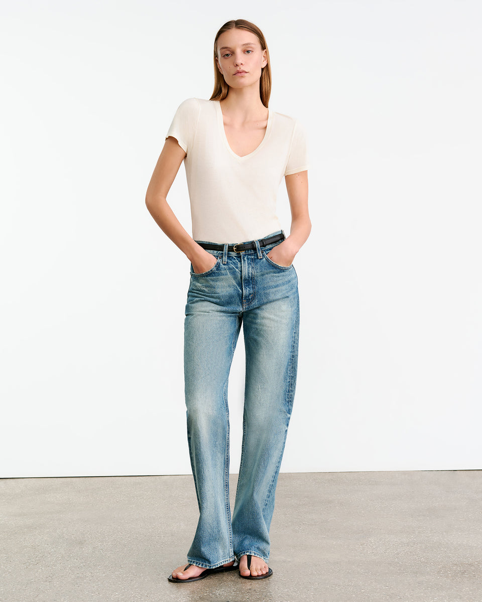 CAROL TEE IN BUTTER YELLOW