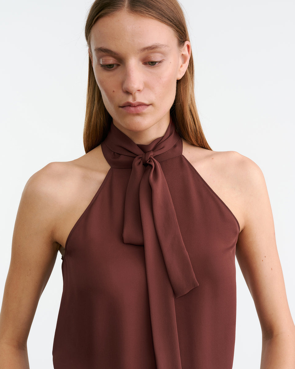ALLA HALTERNECK TOP IN BURGUNDY