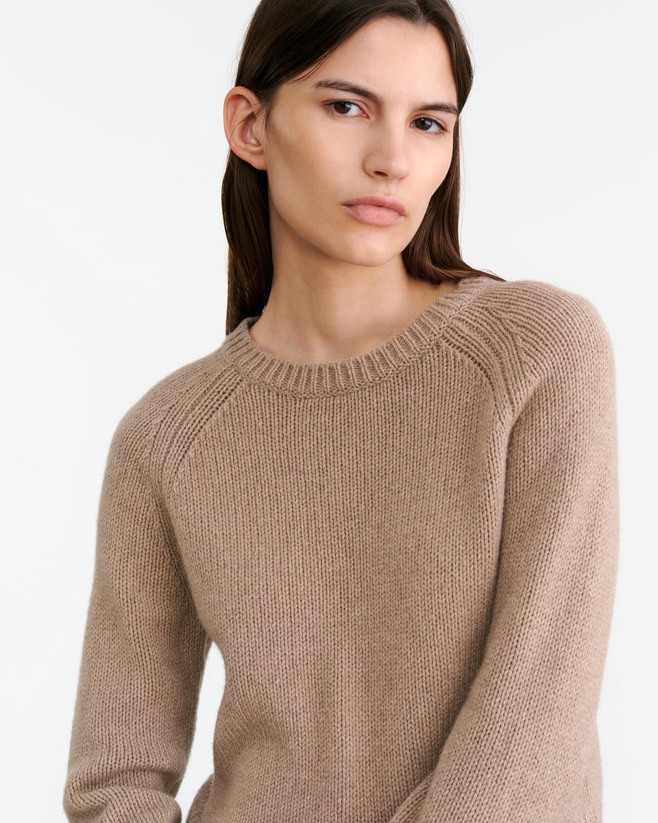 LAUREL SWEATER IN TAUPE MELANGE