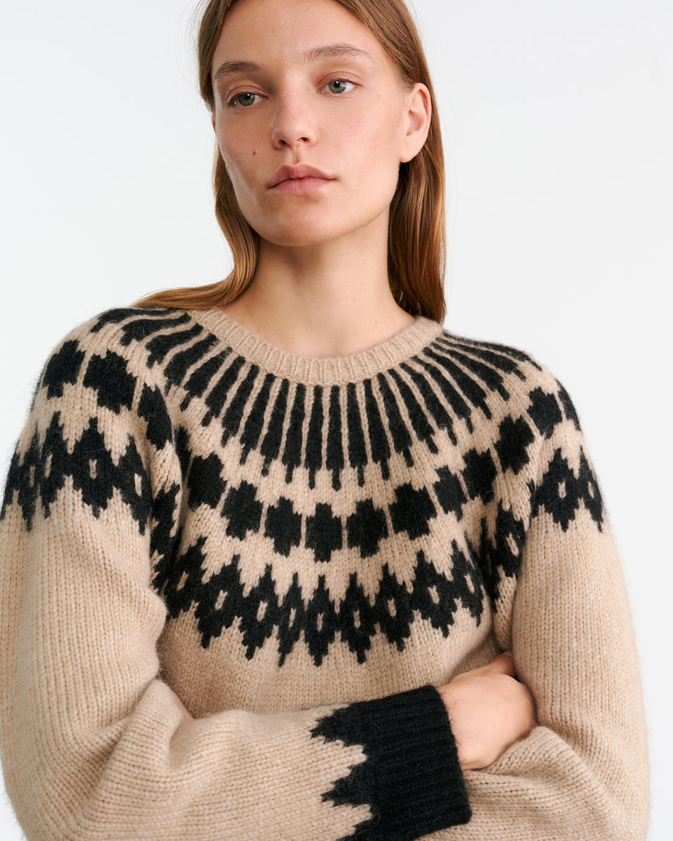 ALENA SWEATER IN LIGHT CAMEL FAIR ISLE