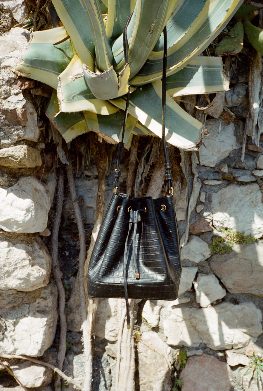 BRIGITTE BUCKET BAG CROC
