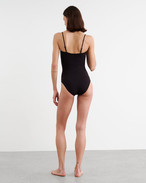 ONE PIECE BATHING SUIT IN ONE PIECE BATHING SUIT