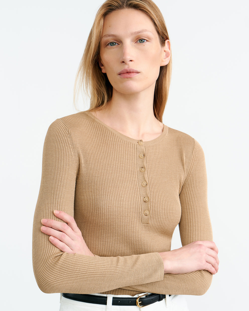 KYRIE SILK KNIT SWEATER IN CAMEL