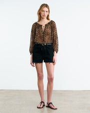 CARLEY SILK BLOUSE IN VINTAGE LEOPARD PRINT