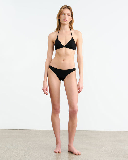 TRIANGLE BIKINI TOP IN TRIANGLE BIKINI TOP
