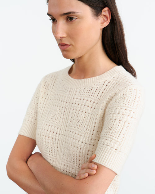ELYSIA CASHMERE SWEATER IN IVORY