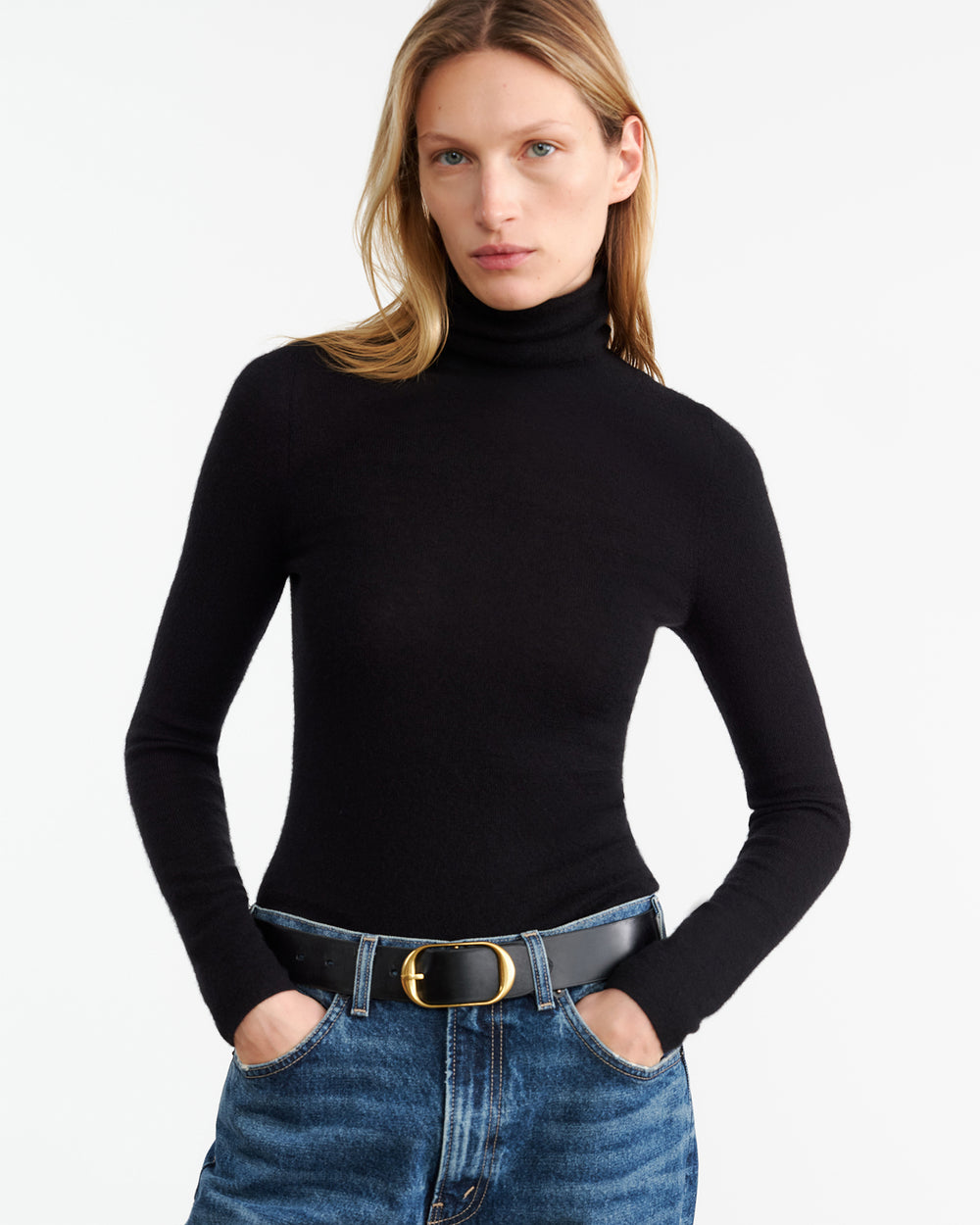 LYNETTE CASHMERE TURTLENECK IN BLACK