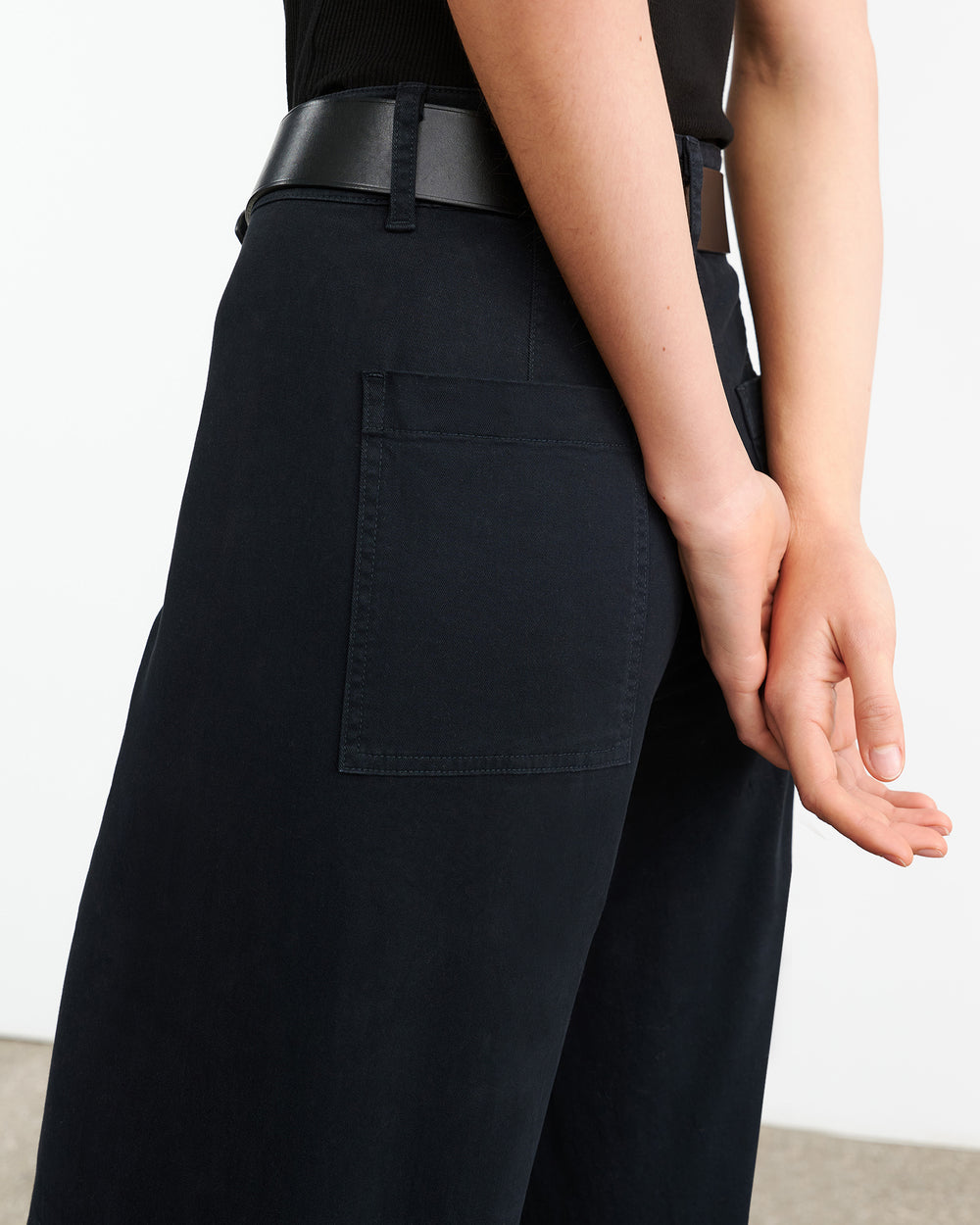 MEGAN PANT IN MIDNIGHT