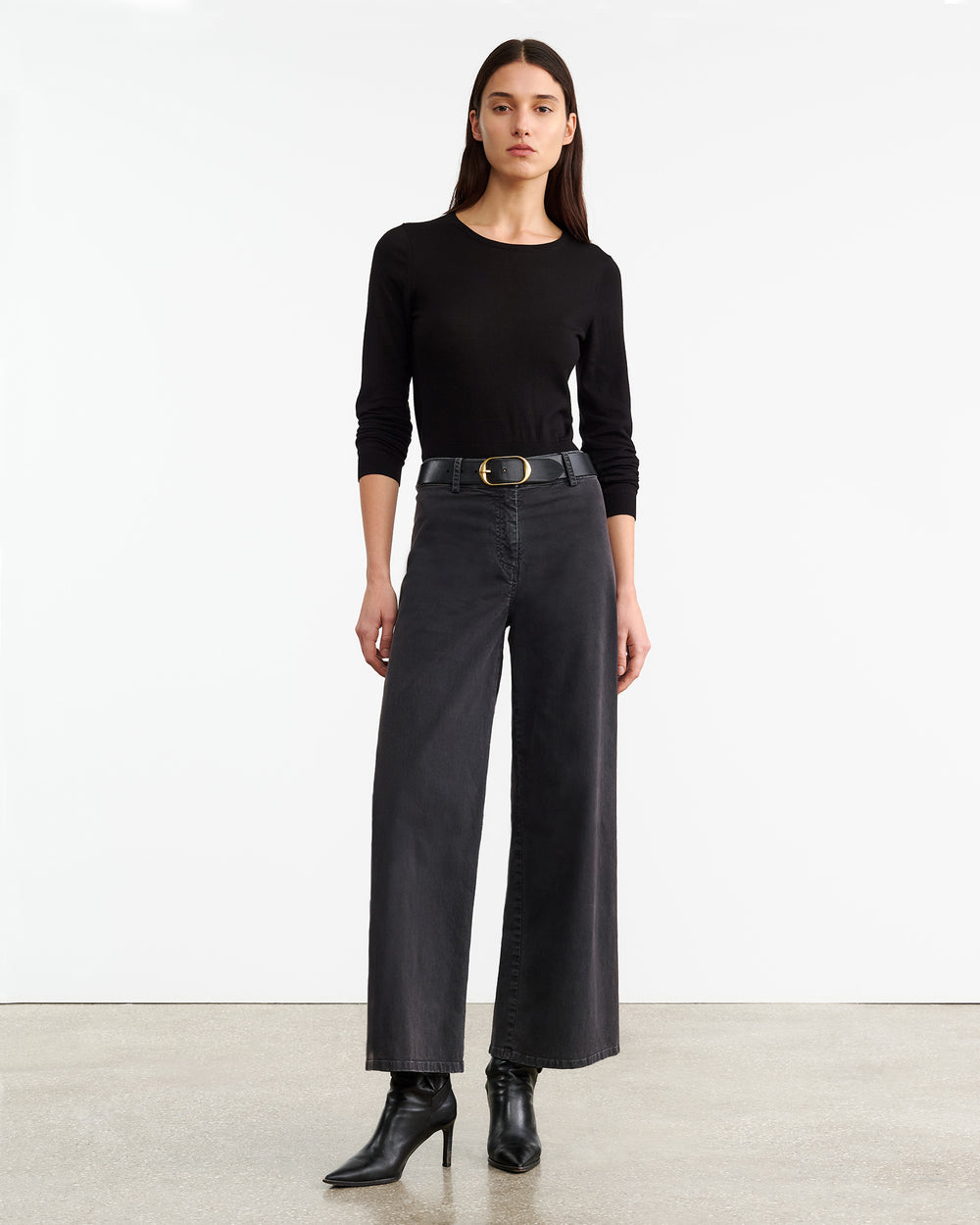 MEGAN PANT IN CARBON