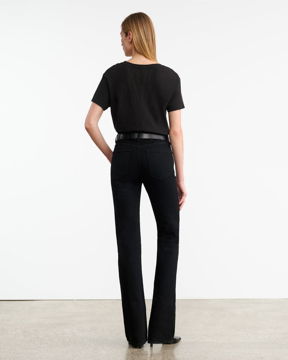 BRADY TEE IN WASHED BLACK