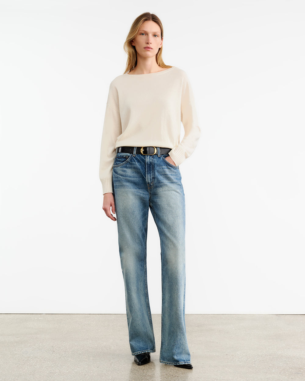 BOYFRIEND CASHMERE SWEATER IN IVORY